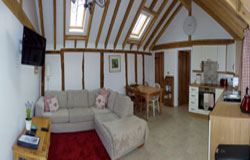 Oak Apple Barn - self catering