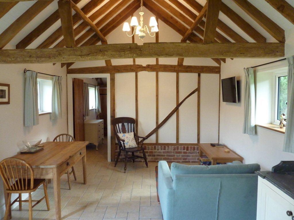 Pyesmead Farm self catering - Acorns living area