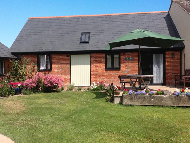 Pyesmead Farm self catering - Apple Pye